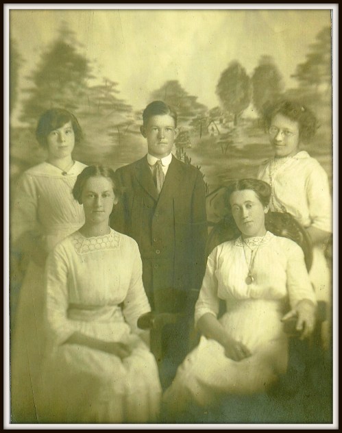 Front row: Theresa and Cora Back row: Frances, George Jr., Jennie (Jane)